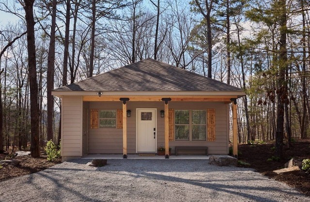 Morgan's at the Little Red - Double Queen Cabin 3