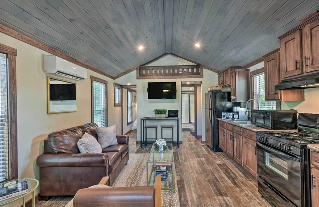 Morganton Tiny Home < 5 Mi to Blue Ridge Lake
