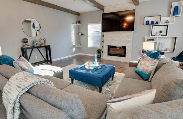 Morton Manna Home| Spacious & Perfect for Families
