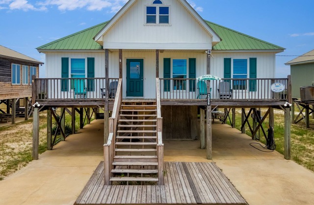 Mos' On The Bay - 2356 Island Shores 4 Bedroom Home by Redawning