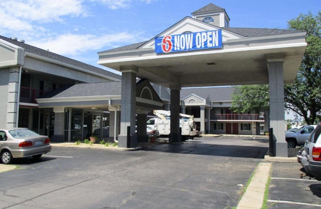 Motel 6-Alsip, IL