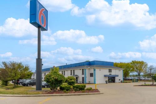 Motel 6 - Franklin, OH