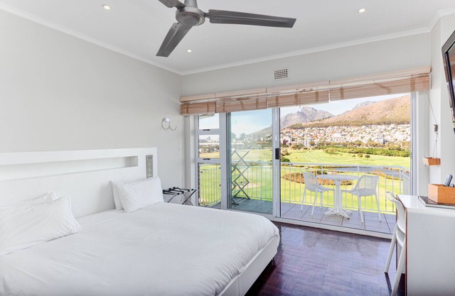 Mouille Point Studio Apartment with stunning view