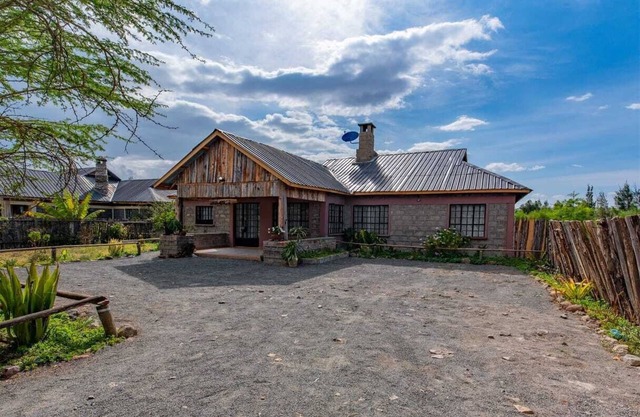 Mount Kenya Villas has spectacular views that overlook Mount Kenya