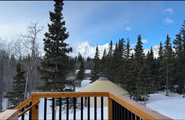 Mount Logan EcoLodge & Retreat Center