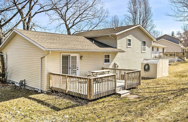 Mount Pleasant Home - 2 Mi to Charming Downtown!