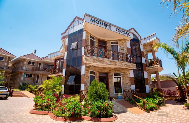 MOUNT ROYAL VILLA HOTEL