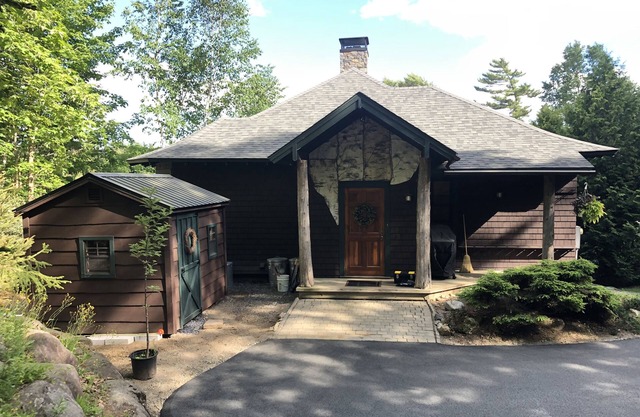 Mountain Ash House, walk to Mirror Lake and Main Street