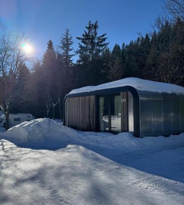 Mountain Cabin by the river - Base Camp Medvědín
