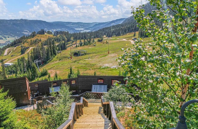 Mountain cabin on the alpine slopes of Kvitfjell.