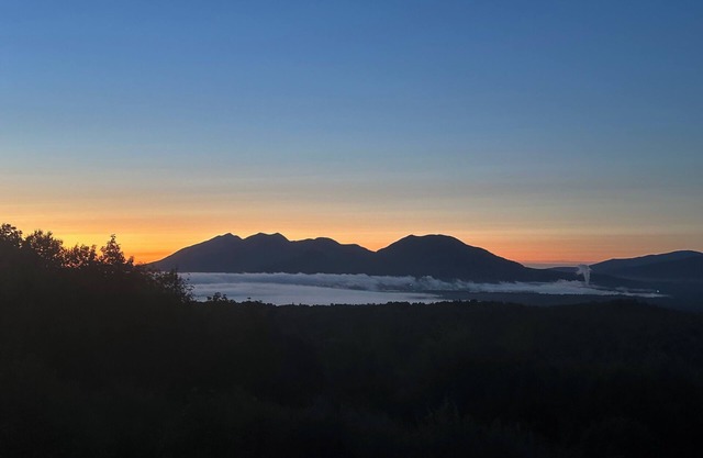 Mountain Escape with Sauna and Breathtaking Views – 18 Mins to Sugarloaf