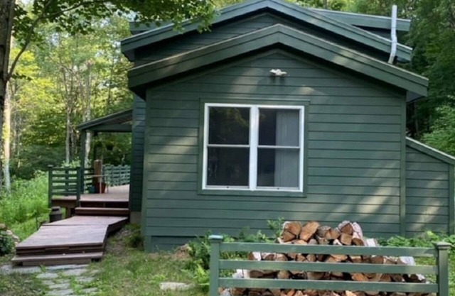 Mountain Forest Retreat w Cedar Hot Tub - Western Catskills