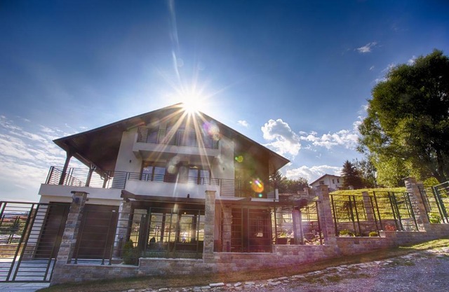 MOUNTAIN HILL LUXURY VILLA