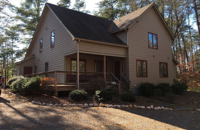 Mountain Home at Wintergreen Resort.in the heart of Virginia's wine country.