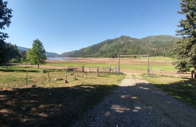 Mountain Lodge - Family friendly and great for large gatherings and weddings