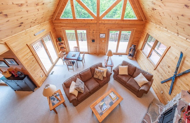 Mountain Lodge w/Fire Pit, Games & Lake Fun