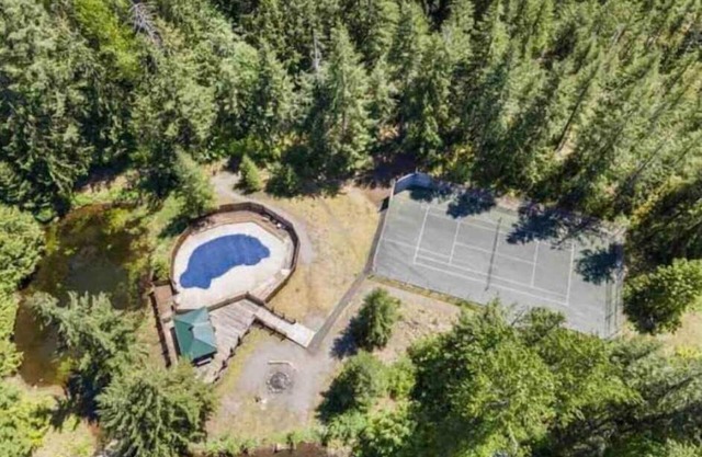 Mountain Modern-Hot Tub/Dog Friendly/Walk to River