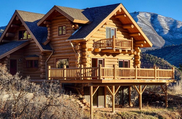 Mountain Retreat with Deck Ski, Soak, Golf and Hike!