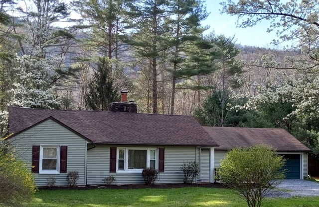 Mountain retreat with all the comforts of home