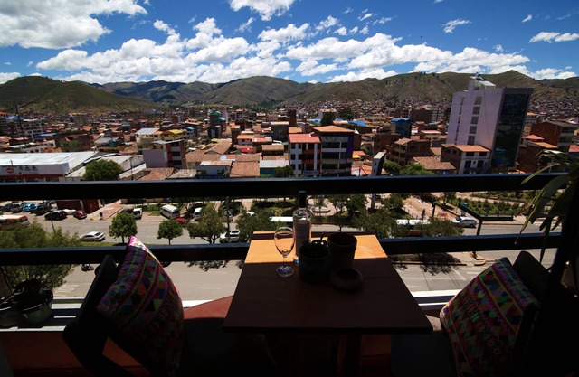 Mountain-View Apartment