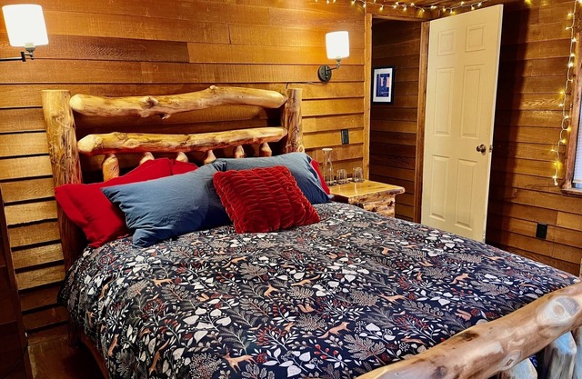 Mountain View Cabin - Best Night's Sleep at Greek Peak!