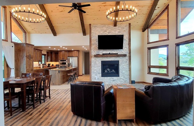 Mountain Views at Mesa Vista Ranch