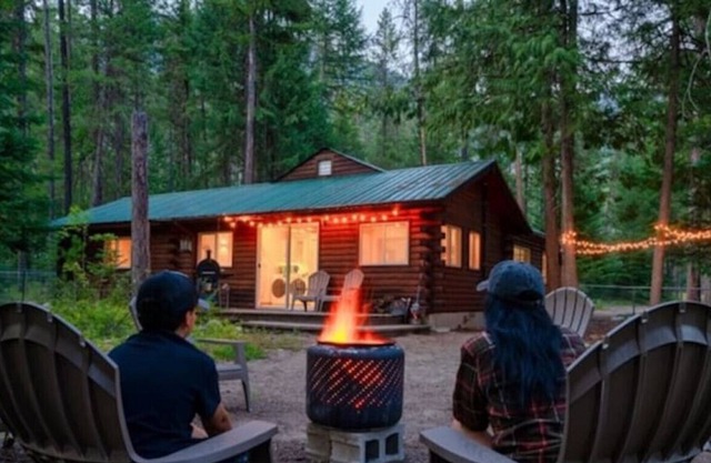 Moyie River Hideaway