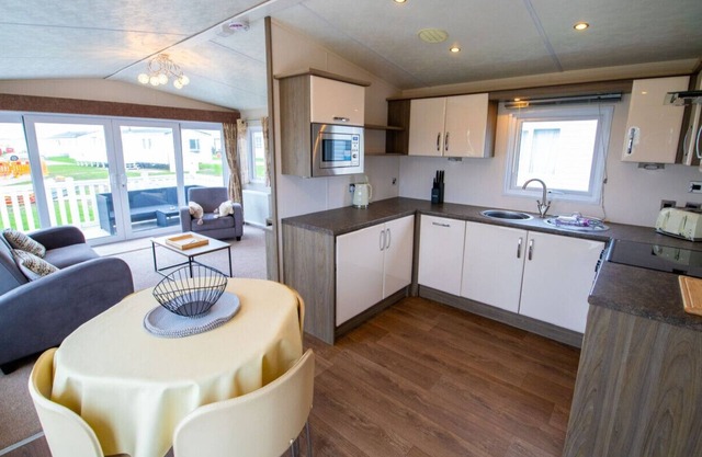 MP683 - Parkdean Resorts - Camber Sands