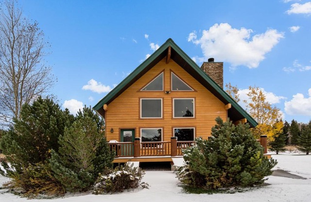 Mule Deer Cabin