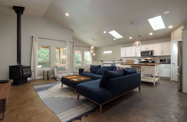 Murphy's Resort | Private Hot-Tub | Pet's OK