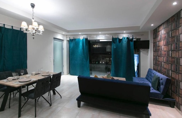 MUSES LUXURY APARTMENTS SEA VIEW