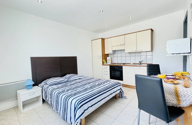 Musset : Nice flat at 300 meters from the entrance of the thermal baths (Parking)
