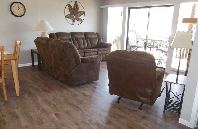 Must see! Beautiful updated condo! Few steps to condo & docks! Electric Grill!