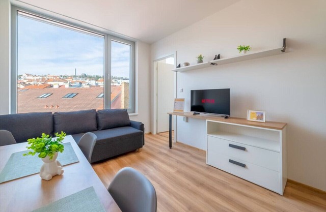 MyMozart City Center Residence: Misty Suite