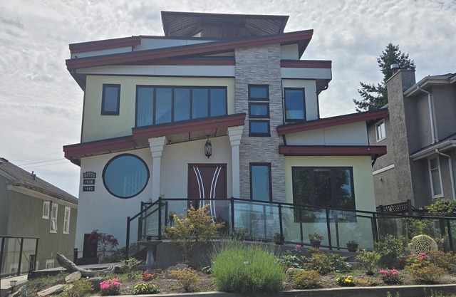 n7KM-15Min from D/T Private 1000SF Top Floor Suiten The Birdsnest Welcomes U