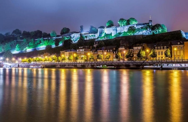 Namur, au pied de la citadelle
