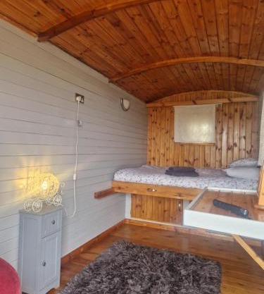 Nathans Shepherd's Hut