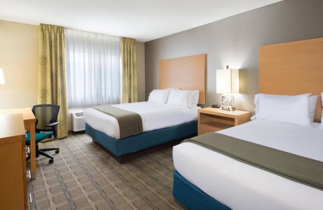 Nature Escape! 2 Family-friendly Units with Free Breakfast and Free Parking!