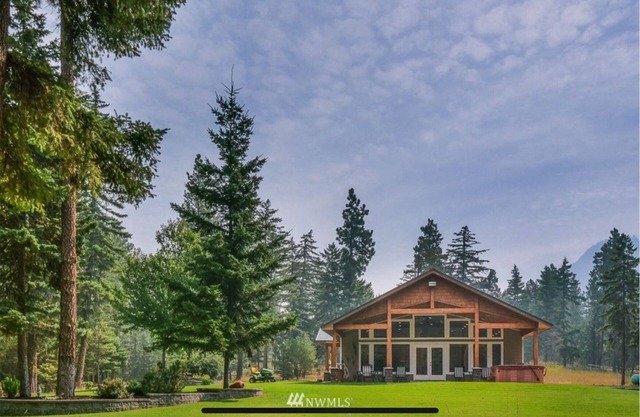 Nature Retreat with Wildlife Views, Hot Tub, and Cozy Amenities – Sleeps 12!”