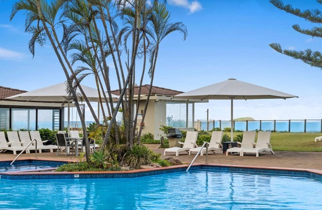 Nautical Owl - Two bedroom apartment at a Beachside Resort