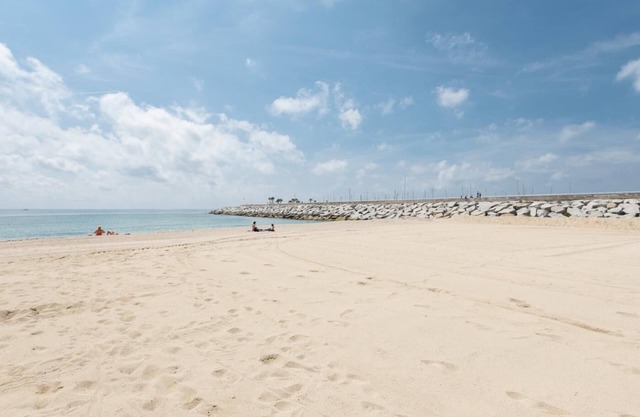 Near Barcelona and next to the beach, Matarolux28