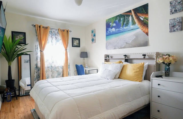 Near Canarsie Park & Pier, 25 min from JFK airport