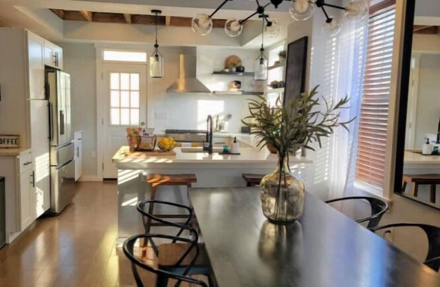 Near JHU & Downtown - Luxury Modern 4bd/3.5bath Rowhome w/Outdoor Lounge