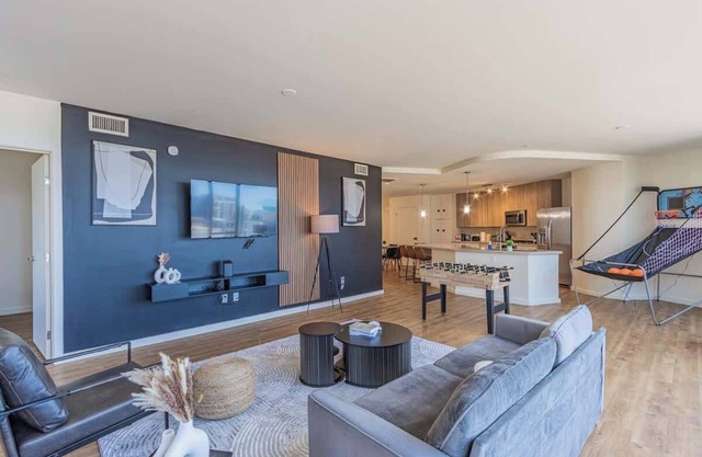 Near Rail Station | Balcony,Pool,Gym,W/D,Parking