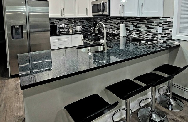 Near Times Square 15 Min, Stylish 2BR/2BA Private Apt,+ FREE PARKING +Amenities