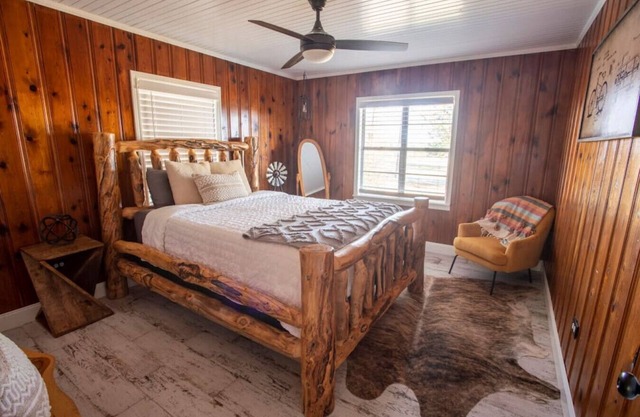 Nebo’s Foot, Hike&Bike Cabin Escape at Mt. Nebo