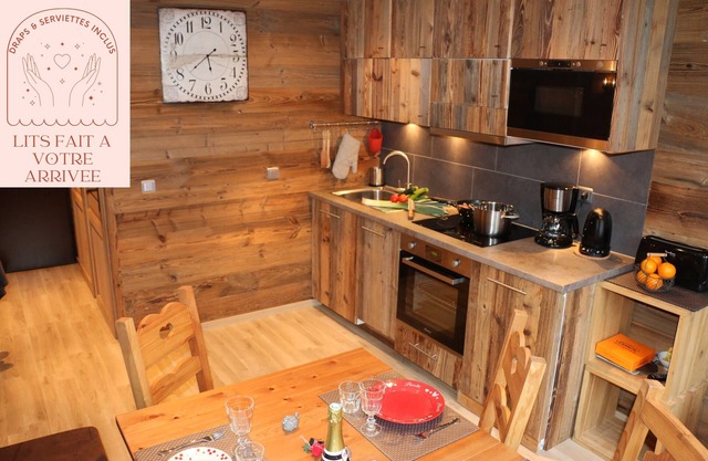 NEIGE ETOILEE, FACING CHILDREN’S VILLAGE, LOVELY STAY, 3 BEDROOMS, IDEAL FAMILY