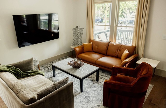 Neil Ave *Game Room *Free Parking *OSU 1/2mi