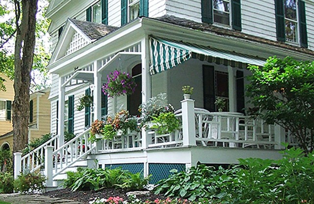 Nelson Pines Rose Rm - 1 of 3 private rooms in Cooperstown Classic Victorian