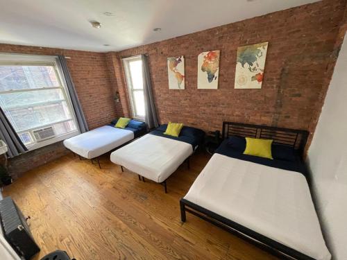 Nest Apartment Herald Square studio #8